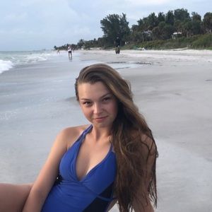 Meet your Posher, Anastacia